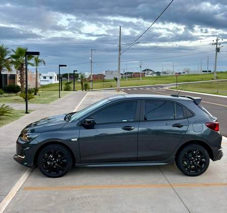 CHEVROLET ONIX 1.0 TURBO FLEX RS AUTOMÁTICO